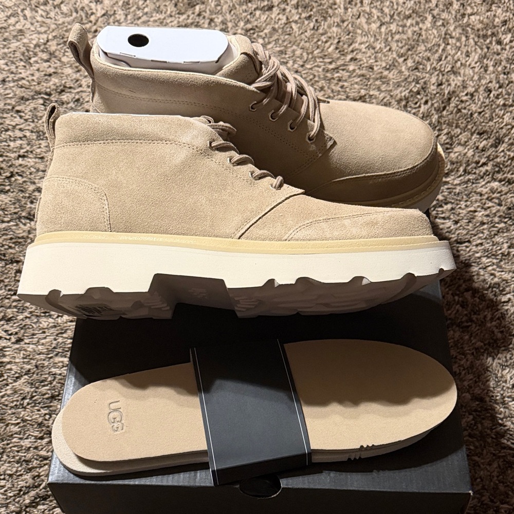 UGG Men's Chukka Boots in Sand Suede